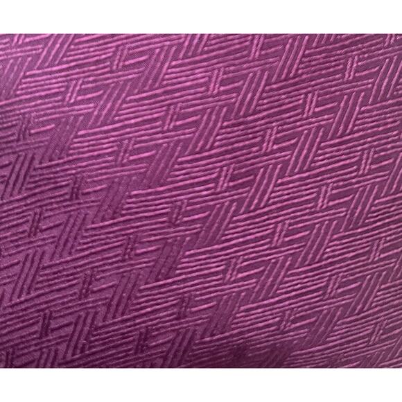 Boston Trader's Mens Formal Neck Tie Maroon 100% Silk Made In The US - Picture 4 of 4